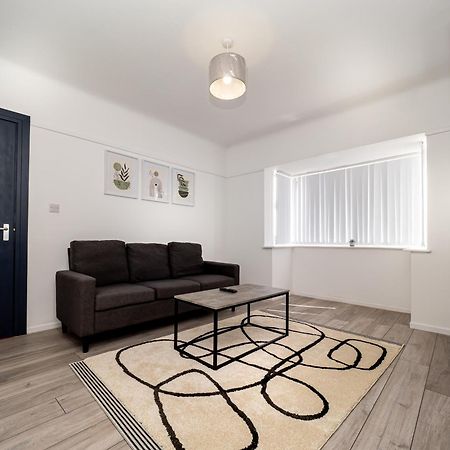 3Br Haven Retreat In Wallasey With Free Street Parking Екстериор снимка