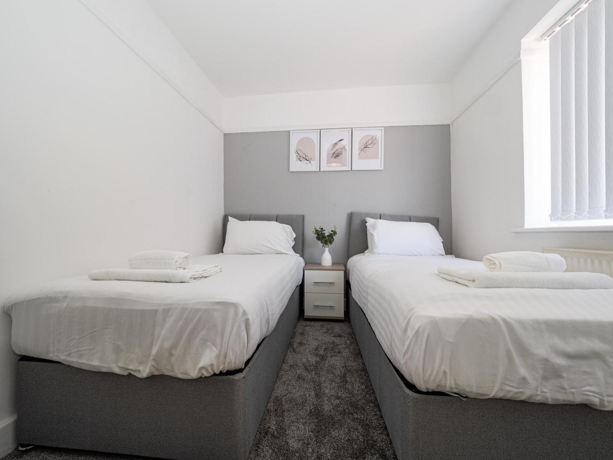 3Br Haven Retreat In Wallasey With Free Street Parking Екстериор снимка